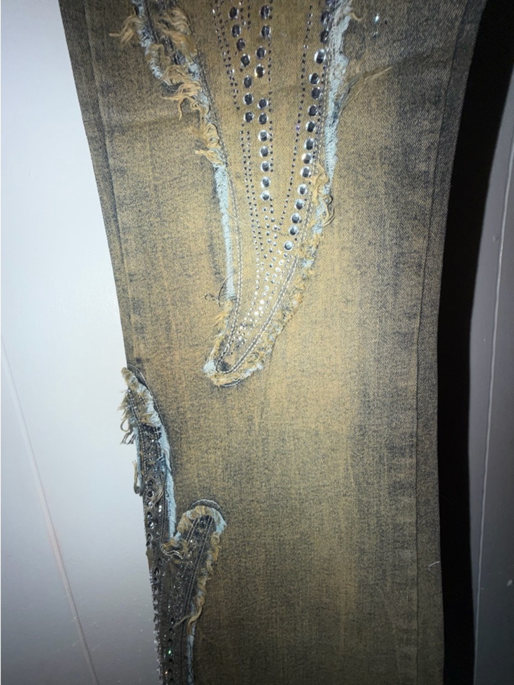 Men's Distressed Olive-Green Jeans with Embellishment - Picture 4 of 7